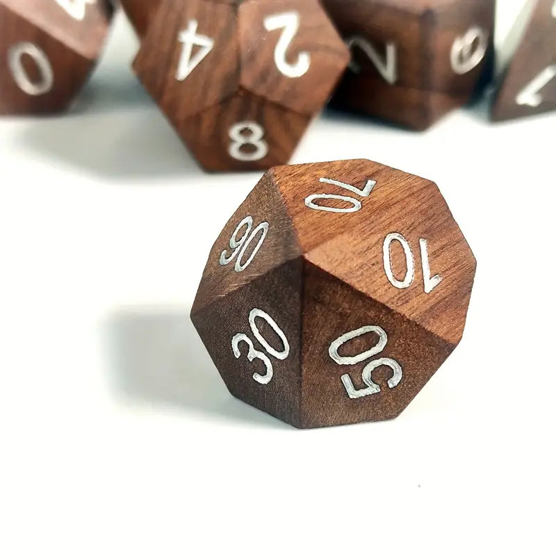 Edelwald - Würfel aus echtem Walnussholz | 7 teiliges Würfelset