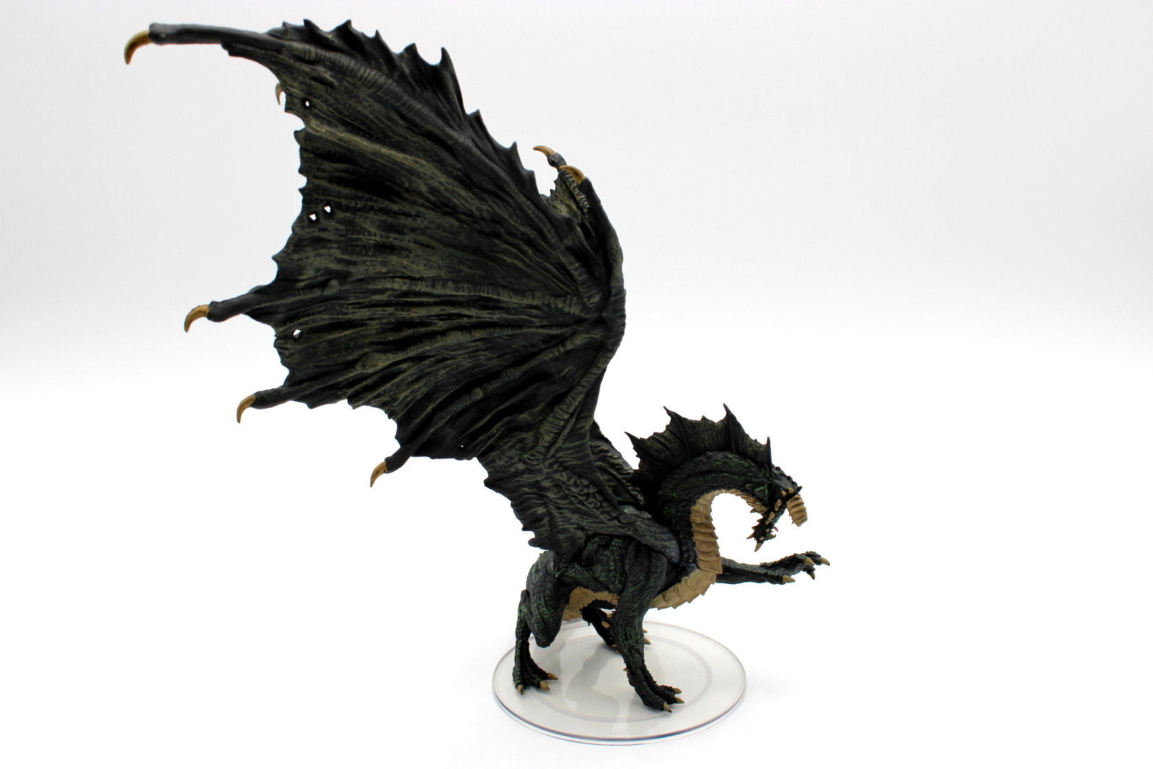 D&D Icons of the Realms: Adult Black Dragon Premium Figure