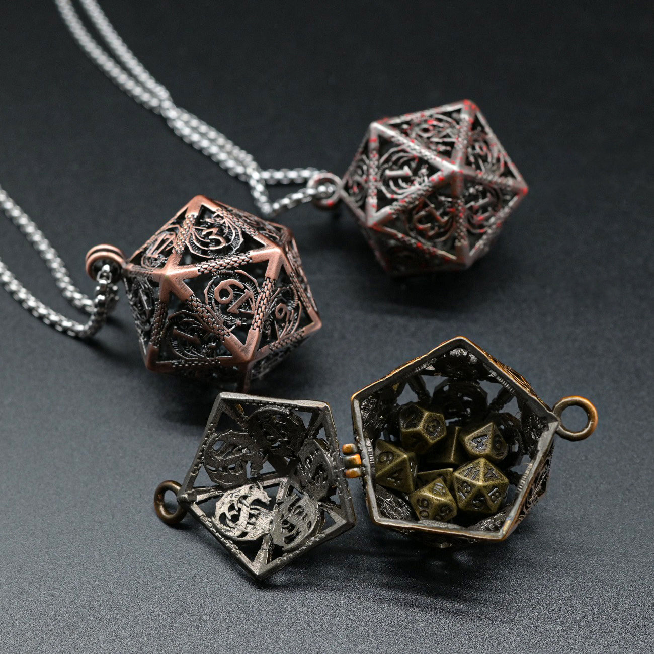 D20 Würfelkette Bronze | mit Würfeln | Aufklappbar aus Metall | Halskette