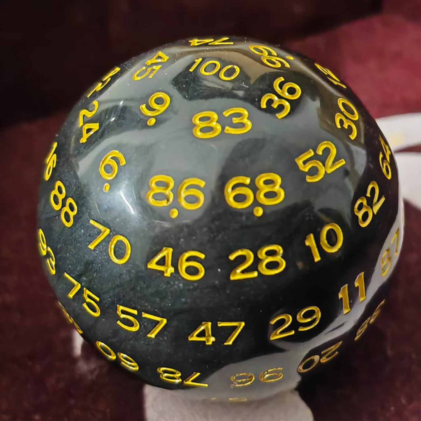 D100 - Titan | Kunstoff