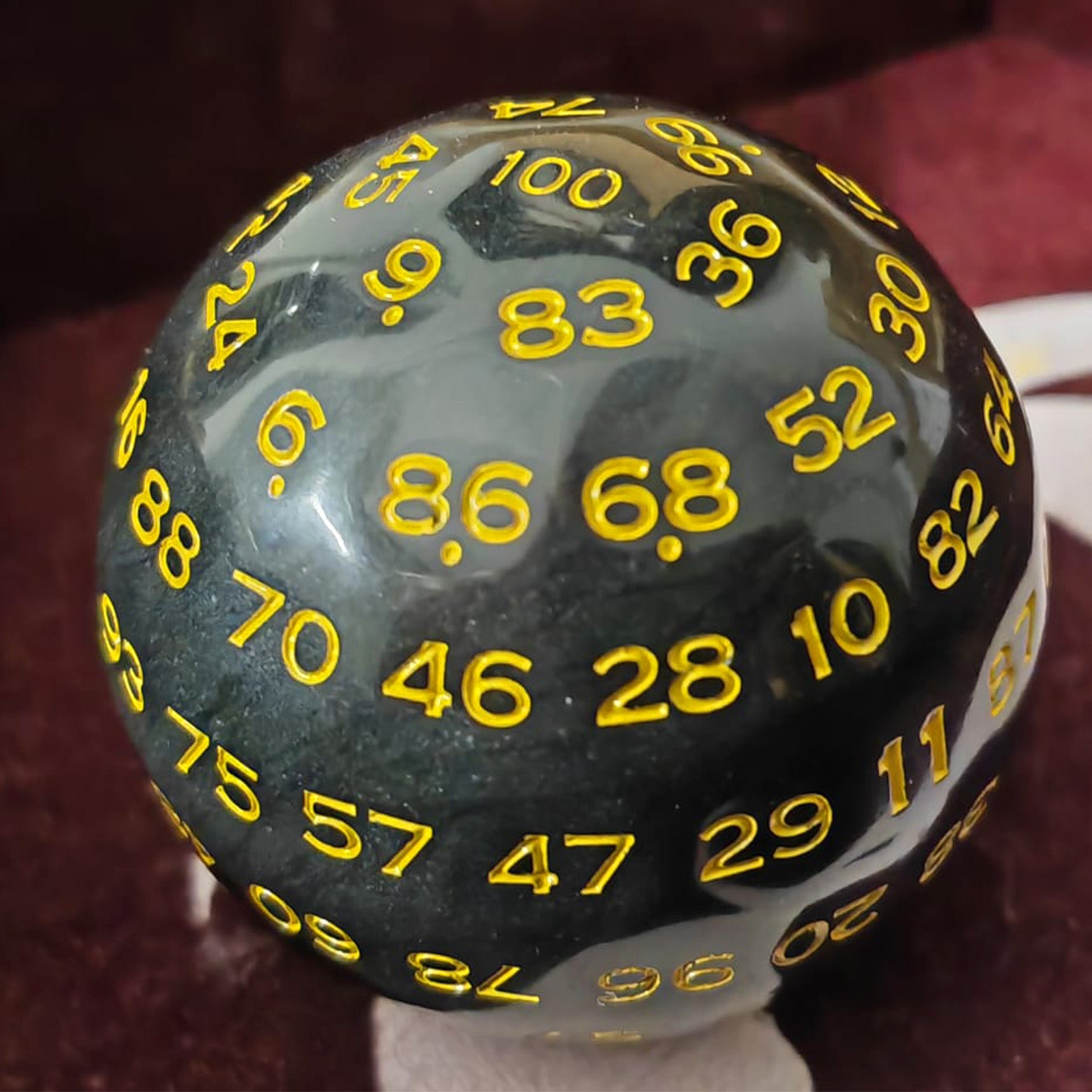 D100 - Titan | Kunstoff