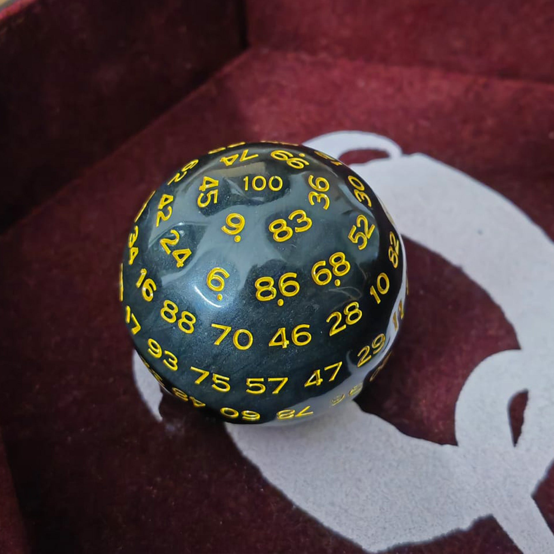 D100 - Titan | Kunstoff