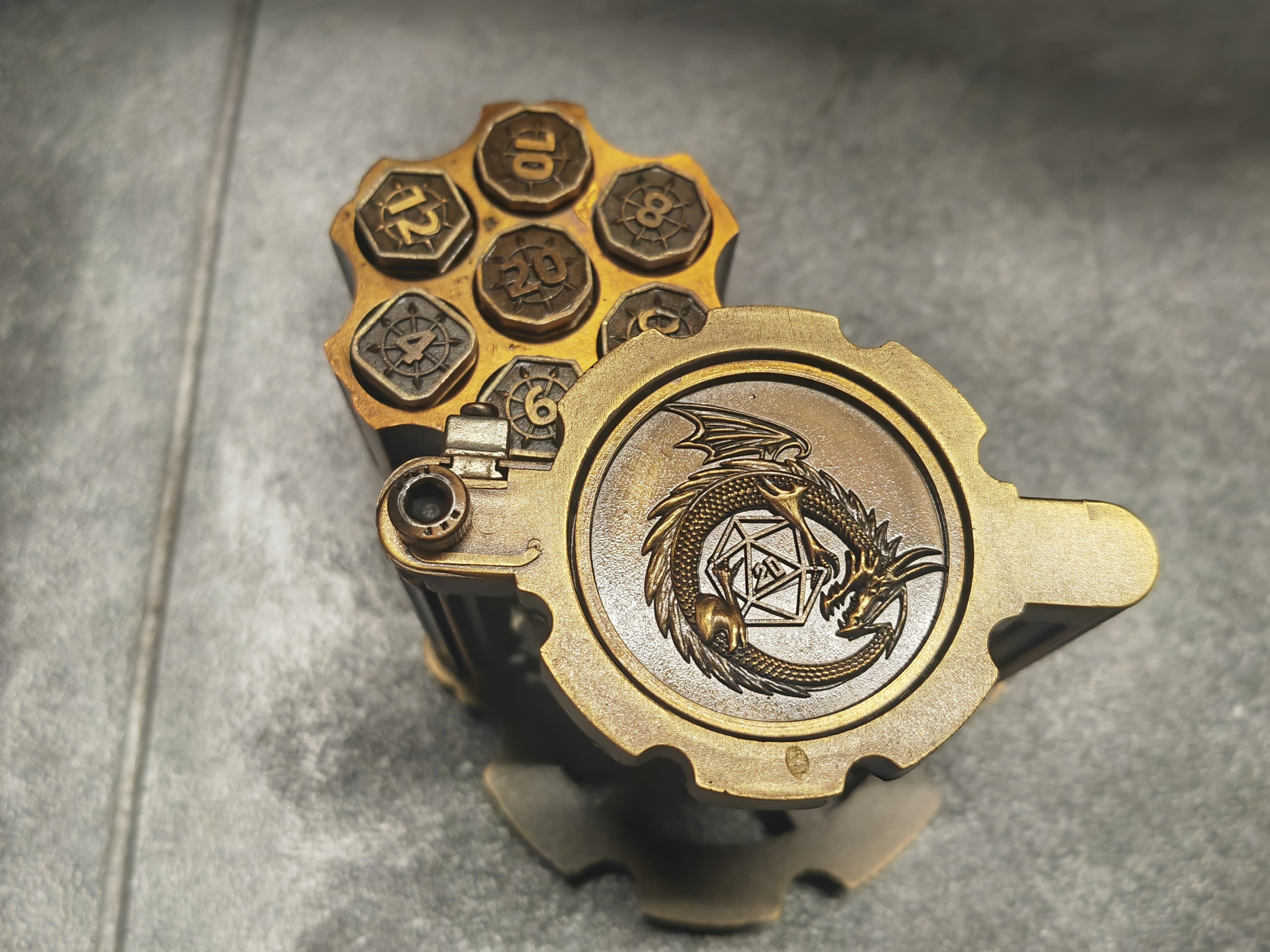 Revolverheld Gunslinger Trommelset | 7 teiliges Würfelset | Metall