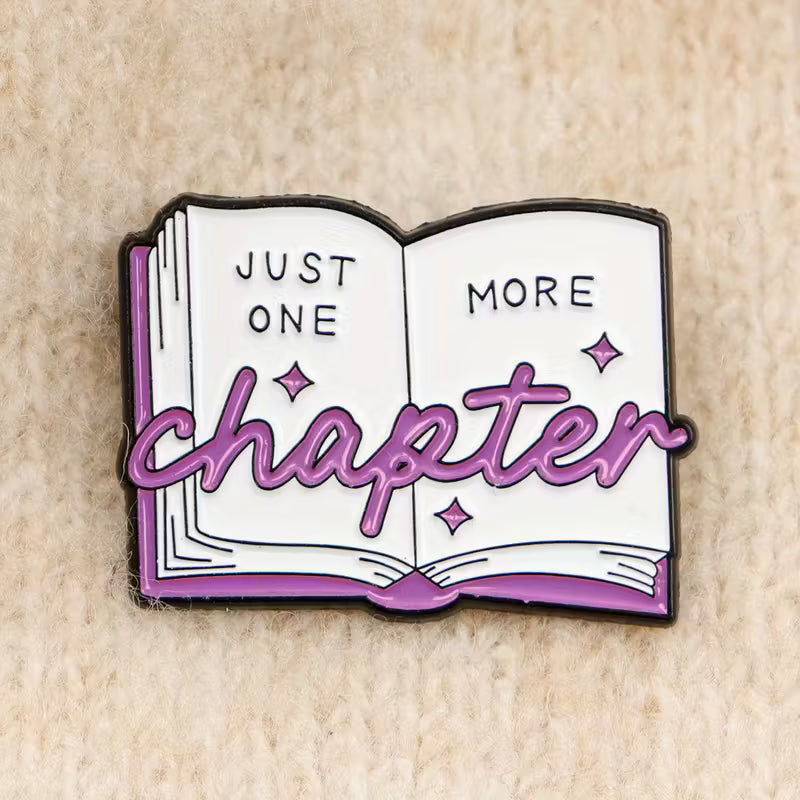 Just one more Chapter Bücher | Anstecker