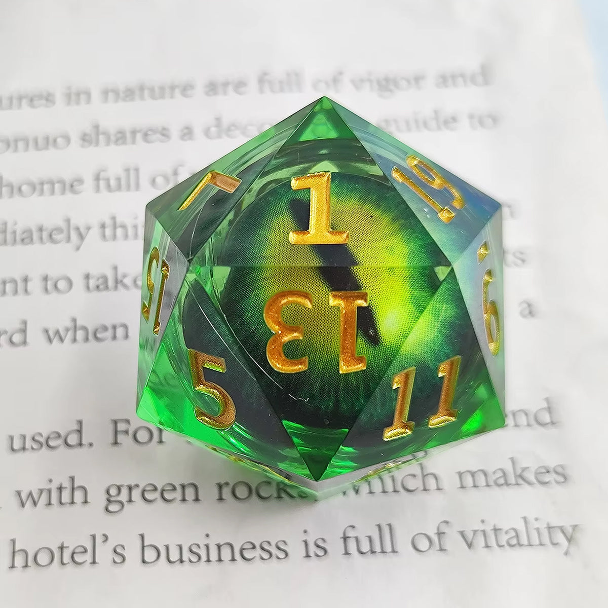 Riesen DRACHENAUGEN D20 Würfel mit flüssigem Kern | Dice
