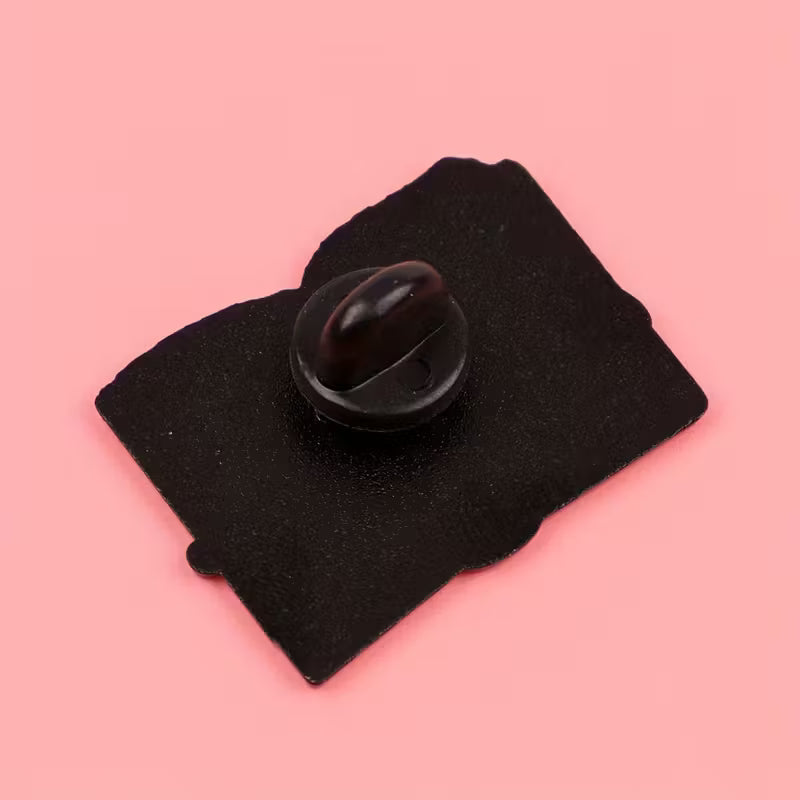 Just one more Chapter Bücher | Anstecker