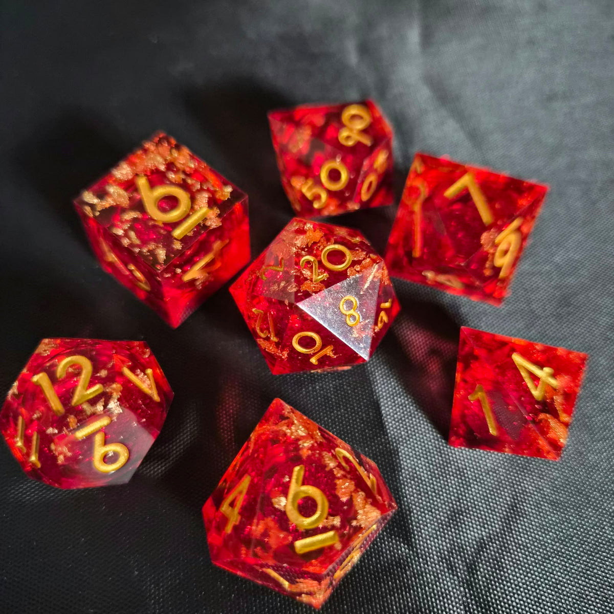 Red Whirlpool Diceset | Flüssiger Kern Premium 7-teiliges Würfelset