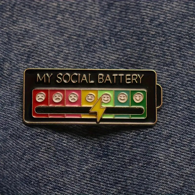Social Battery Anstecker | Verstellbar aus Metall