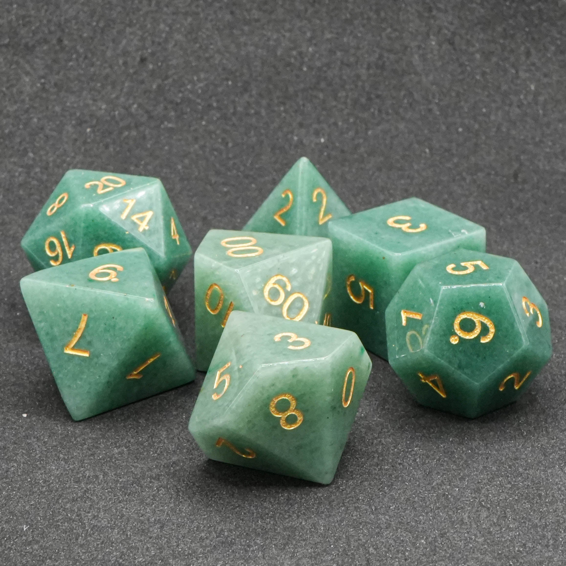 Jade Gemdice Set - Edelsteinwürfel | 7-teiliges Premium Würfelset mit Würfelbeutel