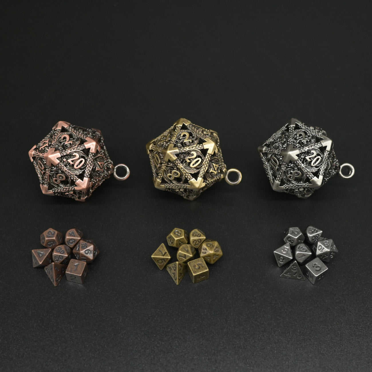D20 Schlüsselanhänger - Keychain | Mit 7 Würfeln | verschiedene Farben