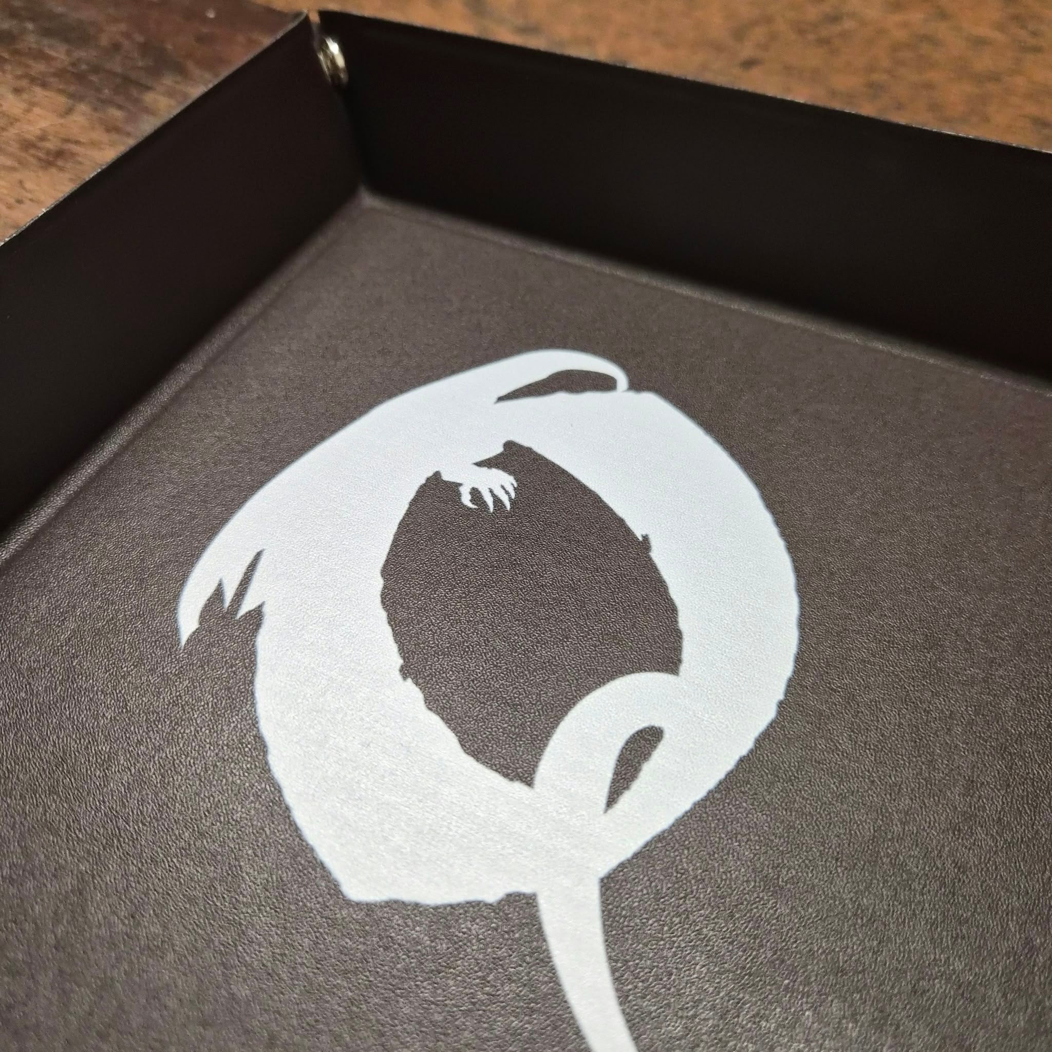 Quest Logo Dicetray | Würfelbox mit Logo