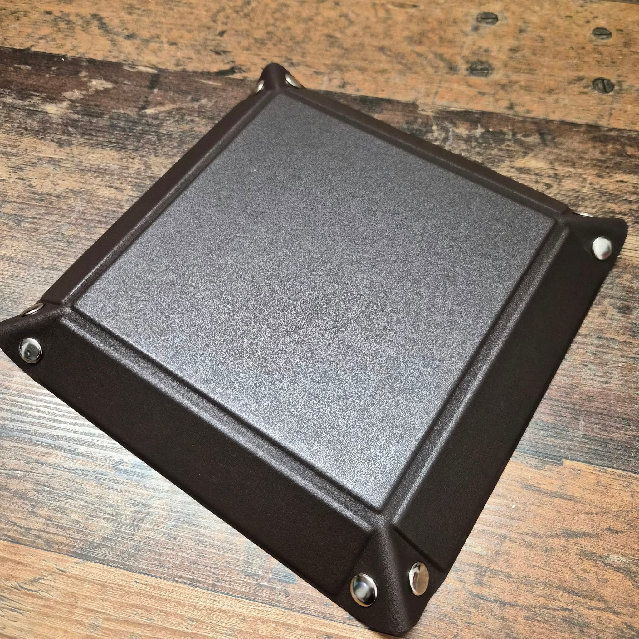 Quest Logo Dicetray | Würfelbox mit Logo