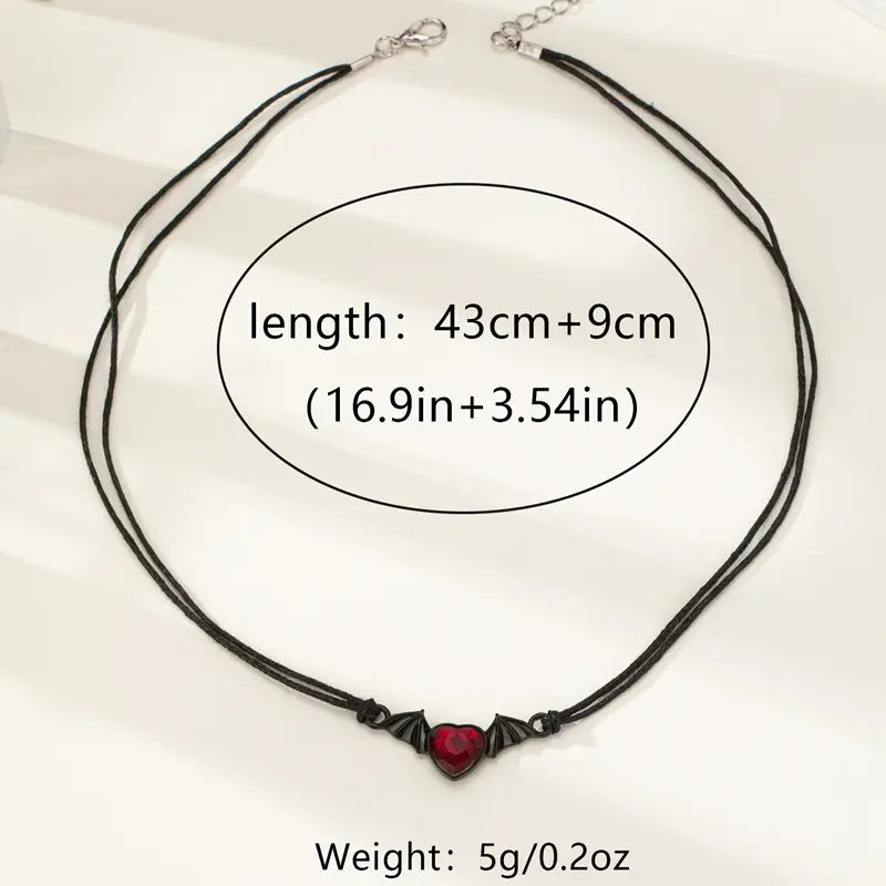 Gothic Vintagekette | Rotes Herz und Fledermausflügel