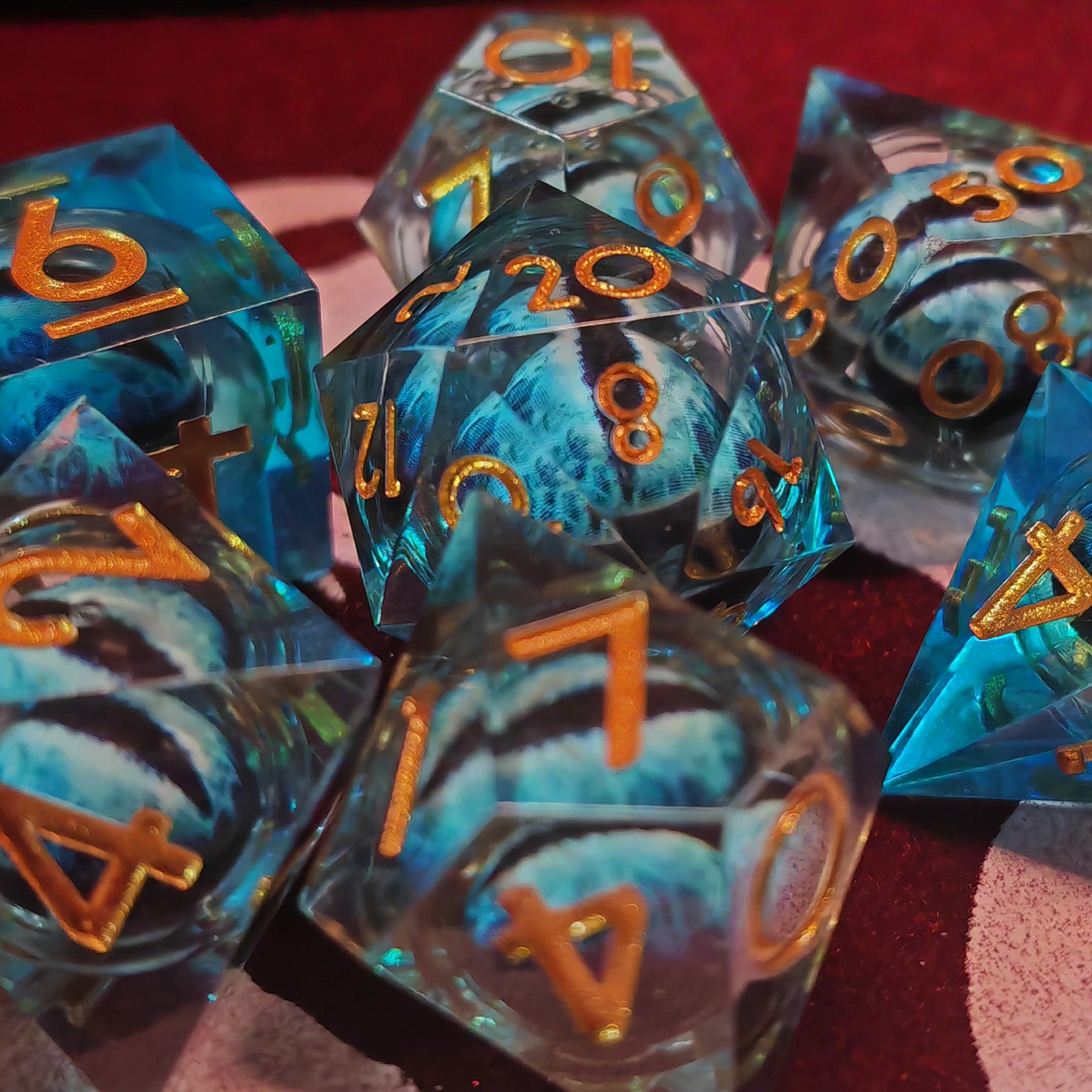 Drachenaugen Würfel mit flüssigem Kern | Blau | Set 7-Teilig